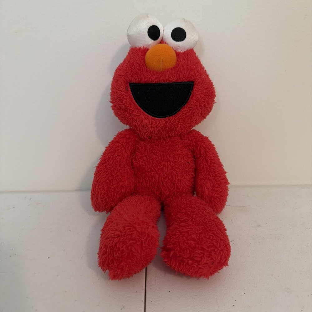 Elmo Sesame Street Plush Toy Stuffed Animal Red 9 Inch Soft Cuddly 2015